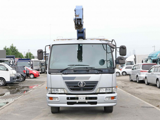 UDトラックスコンドル深ダンプ（土砂禁ダンプ）増トン（6t・8t）[写真08]