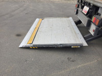 いすゞエルフアルミブロック小型（2t・3t）[写真15]