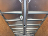 三菱ふそうキャンターアルミウイング小型（2t・3t）[写真10]