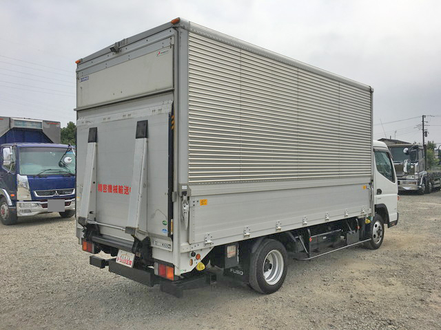 三菱ふそうキャンターアルミウイング小型（2t・3t）[写真02]