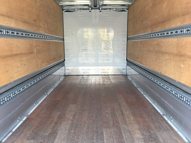 三菱ふそうキャンターアルミウイング小型（2t・3t）[写真09]