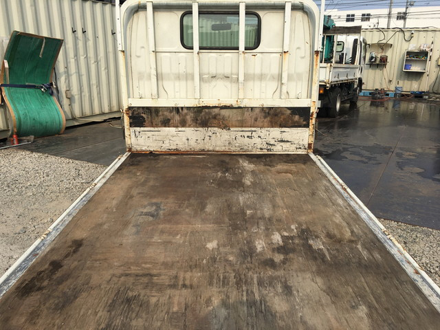 日野デュトロ平ボディ小型（2t・3t）[写真13]