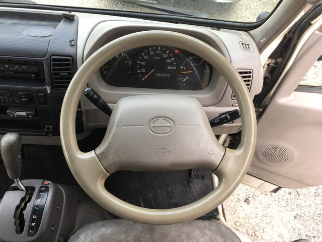 日野デュトロ平ボディ小型（2t・3t）[写真34]