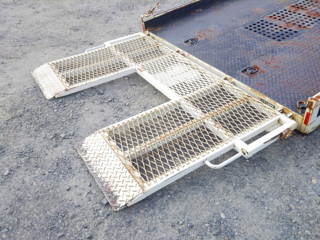 いすゞエルフセーフティローダー小型（2t・3t）[写真16]