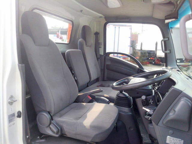 いすゞエルフセーフティローダー小型（2t・3t）[写真34]