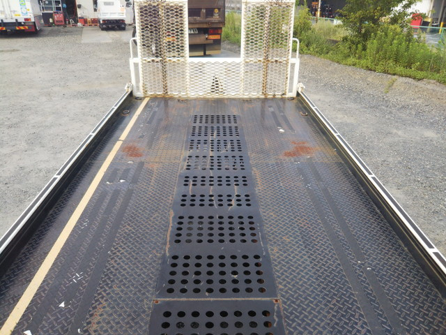 いすゞエルフセーフティローダー小型（2t・3t）[写真14]