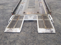 いすゞエルフセーフティローダー小型（2t・3t）[写真15]