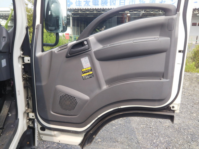 いすゞエルフセーフティローダー小型（2t・3t）[写真30]