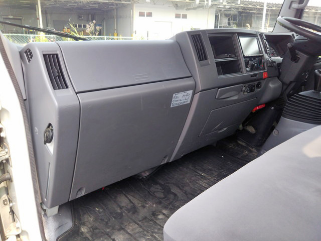 いすゞエルフセーフティローダー小型（2t・3t）[写真32]