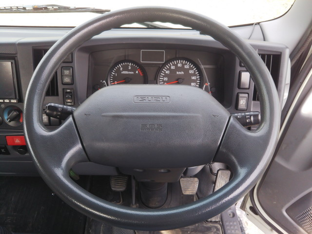 いすゞエルフセーフティローダー小型（2t・3t）[写真36]