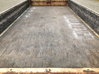 三菱ふそうキャンター平ボディ小型（2t・3t）[写真13]