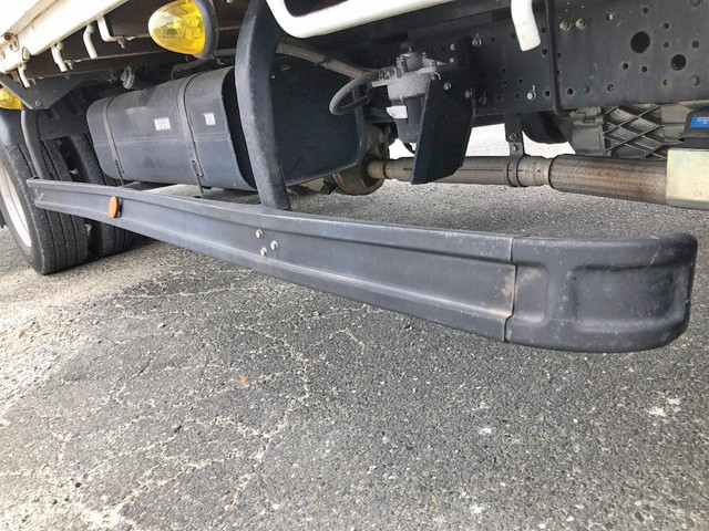 三菱ふそうキャンター平ボディ小型（2t・3t）[写真19]