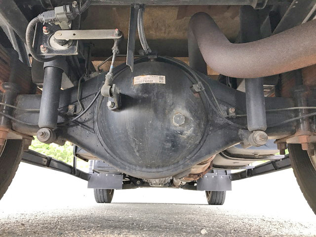 三菱ふそうキャンター平ボディ小型（2t・3t）[写真22]