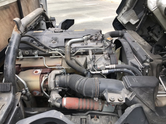 三菱ふそうキャンター平ボディ小型（2t・3t）[写真26]