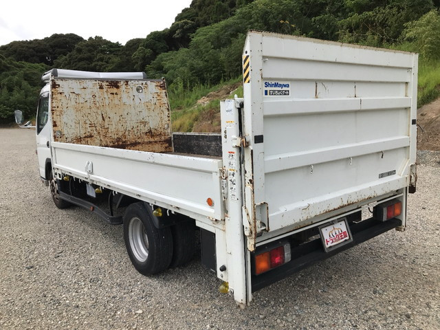 三菱ふそうキャンター平ボディ小型（2t・3t）[写真04]