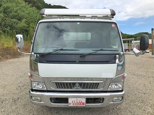 三菱ふそうキャンター平ボディ小型（2t・3t）[写真09]