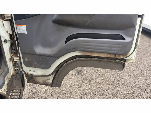 三菱ふそうキャンターガッツダブルキャブ（Wキャブ）小型（2t・3t）[写真25]