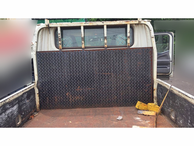 三菱ふそうキャンターガッツダブルキャブ（Wキャブ）小型（2t・3t）[写真06]