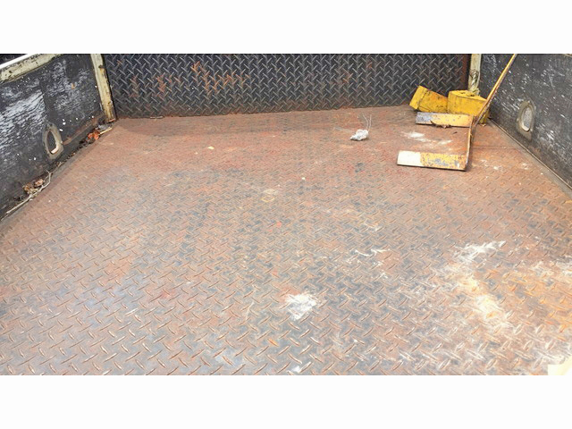 三菱ふそうキャンターガッツダブルキャブ（Wキャブ）小型（2t・3t）[写真07]