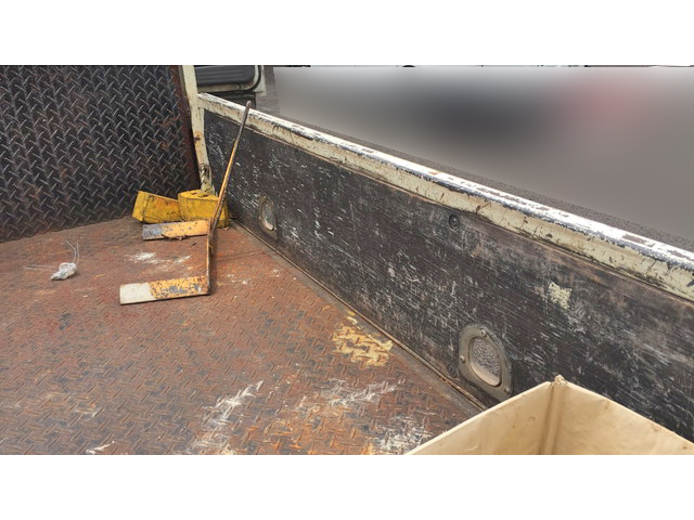 三菱ふそうキャンターガッツダブルキャブ（Wキャブ）小型（2t・3t）[写真09]