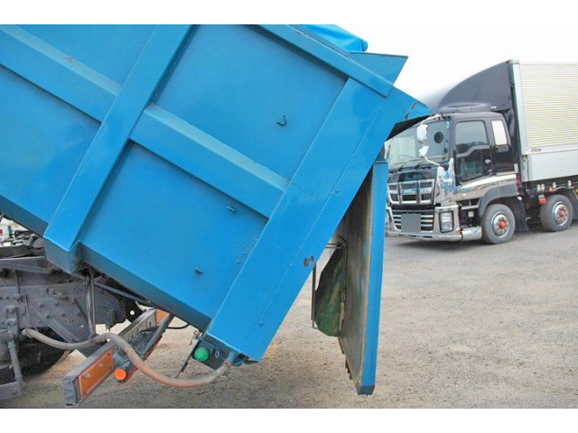 三菱ふそうスーパーグレート深ダンプ（土砂禁ダンプ）大型（10t）[写真10]