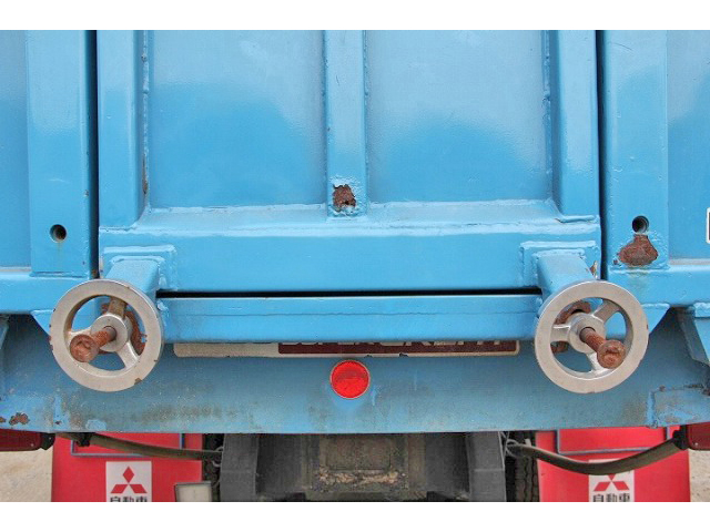 三菱ふそうスーパーグレート深ダンプ（土砂禁ダンプ）大型（10t）[写真15]