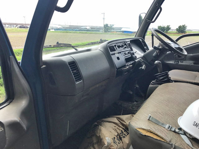 三菱ふそうキャンターダンプ小型（2t・3t）[写真22]