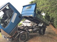 三菱ふそうキャンターダンプ小型（2t・3t）[写真02]