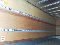 いすゞフォワードアルミバン中型（4t）[写真12]