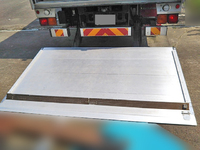 いすゞフォワードアルミバン中型（4t）[写真17]