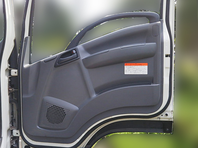 いすゞフォワードアルミバン中型（4t）[写真29]