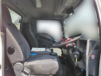 いすゞフォワードアルミバン中型（4t）[写真30]