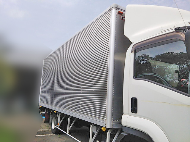 いすゞフォワードアルミバン中型（4t）[写真07]