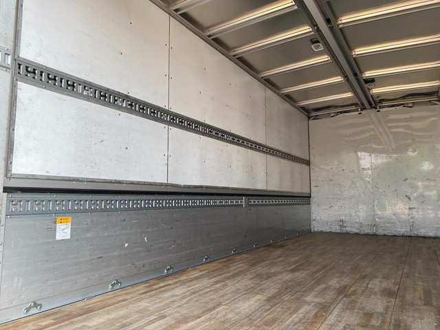 日野レンジャーアルミウイング中型（4t）[写真10]