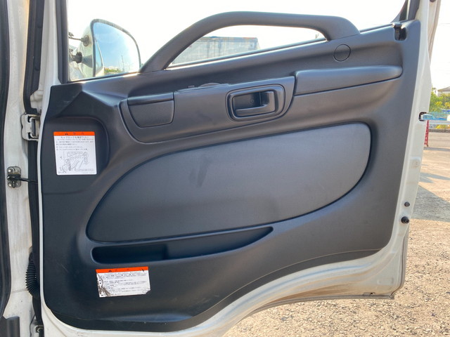 日野レンジャーアルミウイング中型（4t）[写真26]