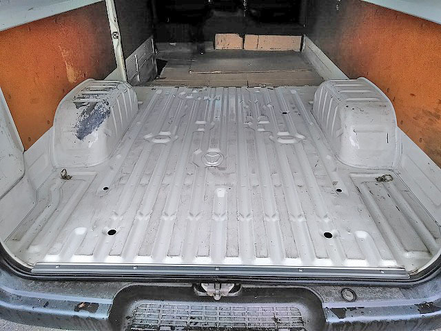 トヨタハイエースバン小型（2t・3t）[写真09]