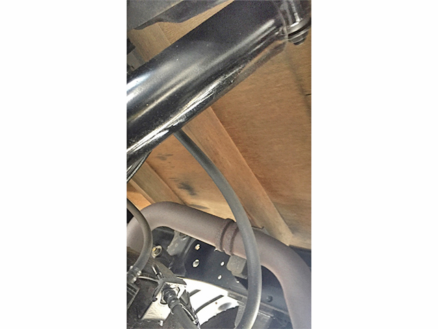 いすゞエルフ平ボディ小型（2t・3t）[写真11]