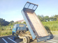 マツダタイタンダンプ小型（2t・3t）[写真02]