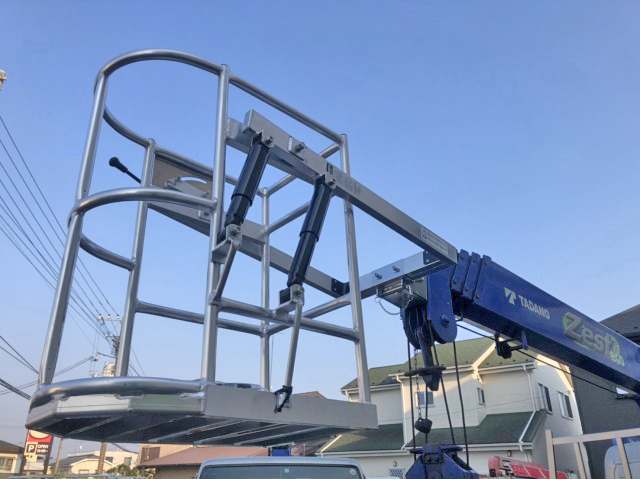 三菱ふそうキャンタークレーン4段小型（2t・3t）[写真08]