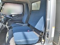 三菱ふそうキャンターアルミバン小型（2t・3t）[写真33]