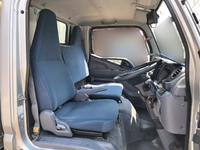 三菱ふそうキャンターアルミバン小型（2t・3t）[写真34]