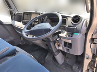 三菱ふそうキャンターアルミバン小型（2t・3t）[写真35]