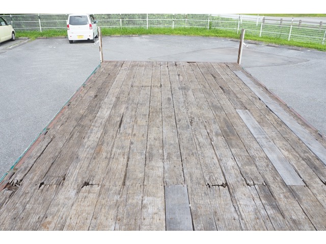 いすゞギガアルミブロック大型（10t）[写真18]