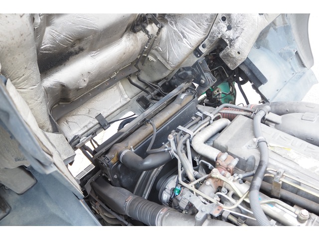 いすゞギガアルミブロック大型（10t）[写真24]