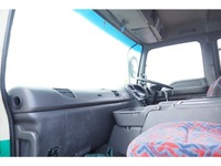 いすゞギガアルミブロック大型（10t）[写真36]