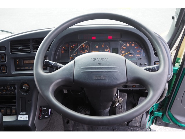 いすゞギガアルミブロック大型（10t）[写真38]