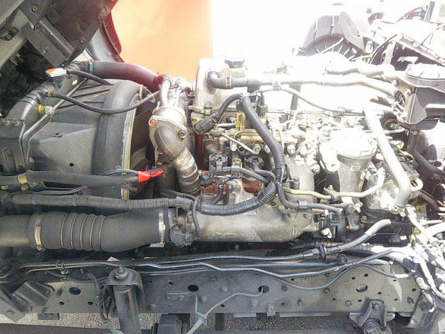 日野レンジャー冷凍車（冷蔵車）中型（4t）[写真10]