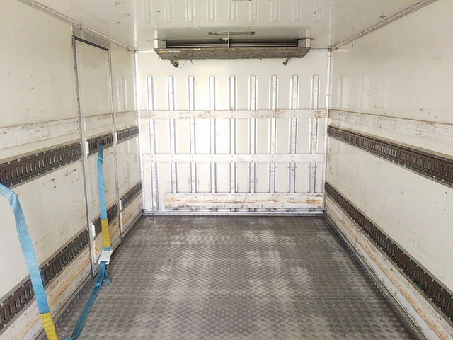 日野レンジャー冷凍車（冷蔵車）中型（4t）[写真18]