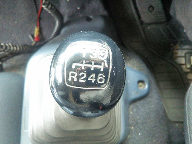 日野レンジャー冷凍車（冷蔵車）中型（4t）[写真30]