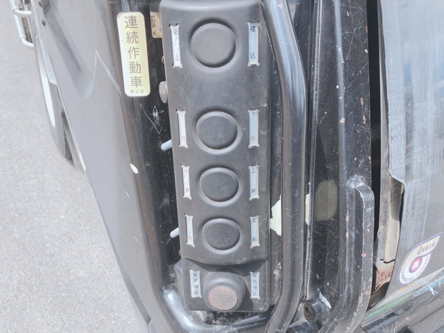 いすゞエルフパッカー車（塵芥車）小型（2t・3t）[写真12]